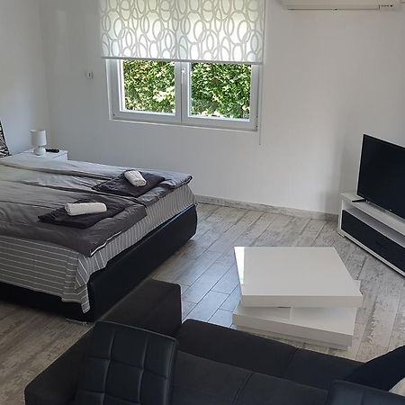 Apartment Azulmburgo Vrnjacka Banja Ngoại thất bức ảnh