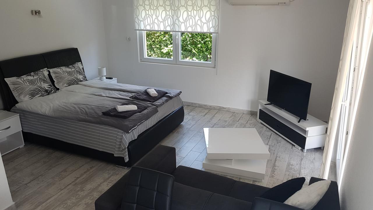 Apartment Azulmburgo Vrnjacka Banja Ngoại thất bức ảnh